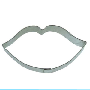 Cookie Cutter Lips 3"