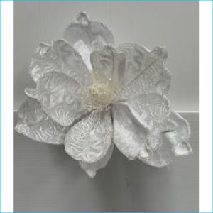 Clip on White/Lace Magnolia 17cm