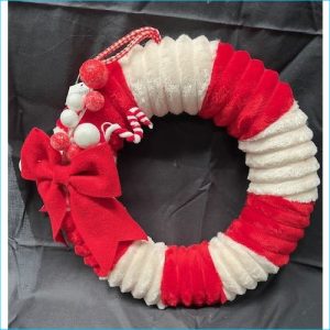 Xmas Red and White Wreath 33cm